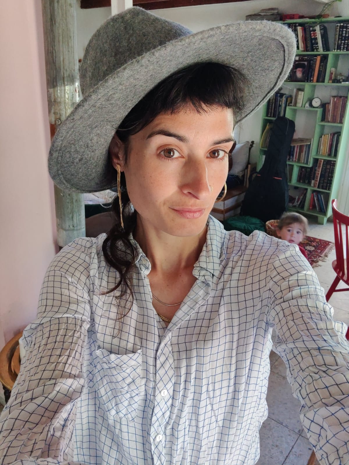 ענבל דקל גולדברג .אמנית ויוצרת רב תחומית. אם ל4.